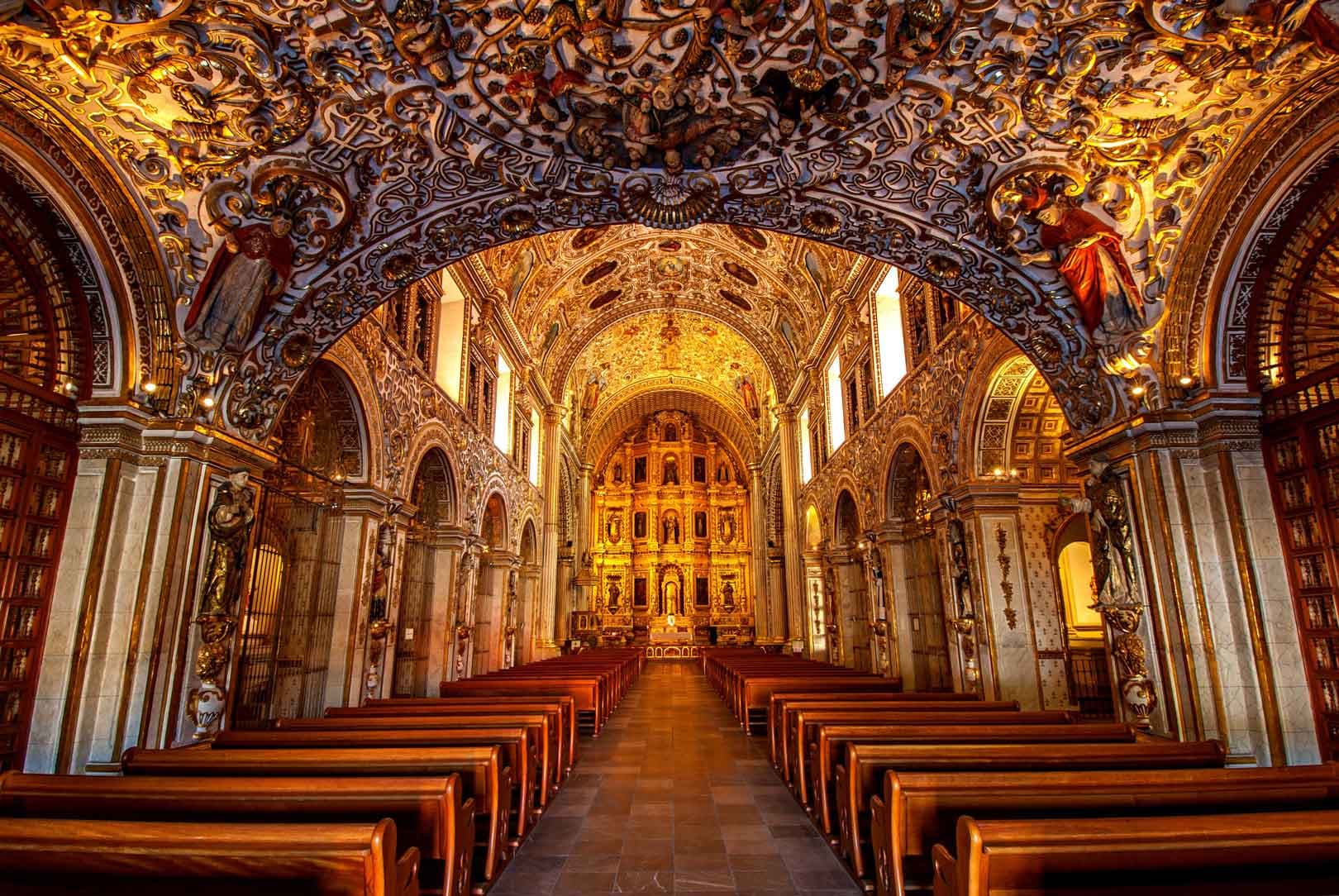 Interior of Santo Domingo